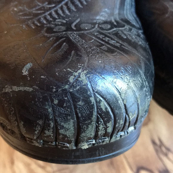 Dansko 39 pro tooled leather embossed floral pattern black stapled 2” clogs GUC - Picture 13 of 14